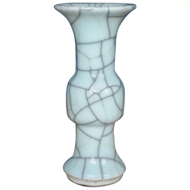 Early 20th Century Late Qing Chinese Monochrome Crackle Glaze Celadon Porcelain Vase For Sale - Image 5 of 5