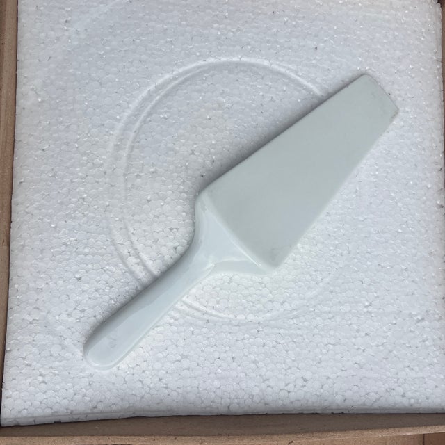 Red Vintage Holiday Jubilee Tray and Server by Williamsburg , Andrea by Sadek Set of 2 For Sale - Image 8 of 9