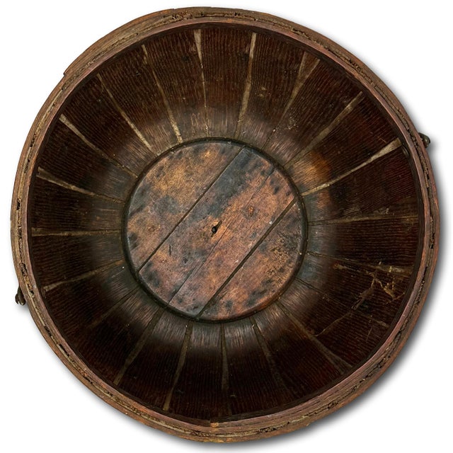 Great Antique American Hand Made Steam Bent Oak Maine Apple Farm Gathering Basket With Excellent Patina For Sale - Image 10 of 18