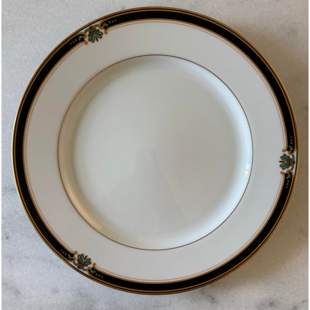 English Set of 7 Strasbourg Dinner Plates by Royal Sheffield Porcelain For Sale - Image 3 of 9