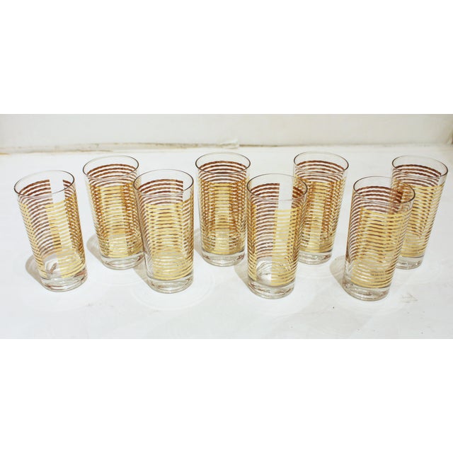 Transparent Circa 1970 American Glassware With Tray Cocktail Set by Colony Glass Co. For Sale - Image 8 of 9