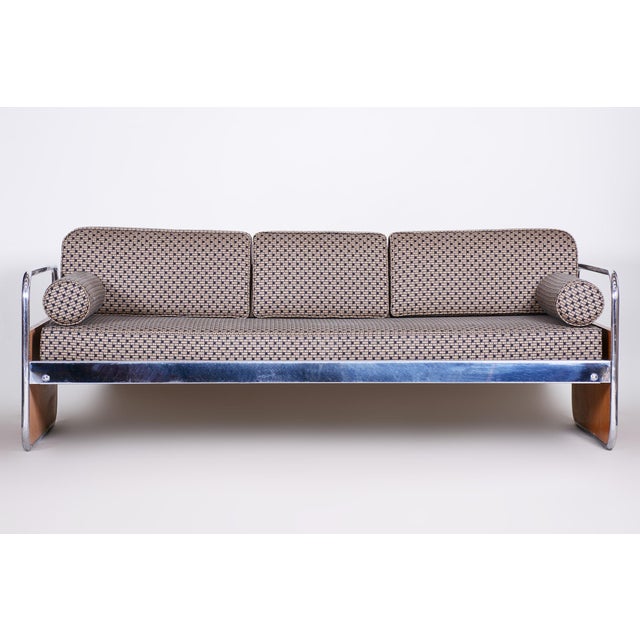 Bauhaus Bauhaus Sofa in Chrome and Oak attributed to Hynek Gottwald, Czech, 1930s For Sale - Image 3 of 12