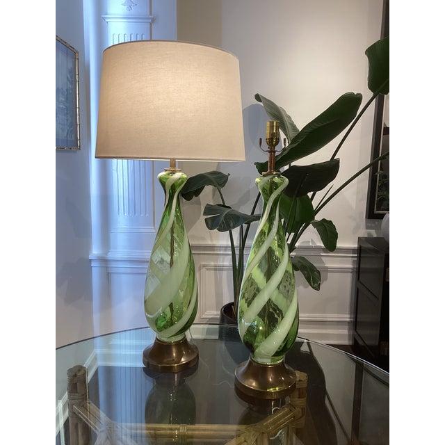 Mid-Century Modern Vintage Italian Murano Green & White Spiral Art Glass Table Lamps – Restored & Rewired - Pair For Sale - Image 3 of 8