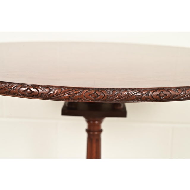 Wood Smith & Watson Georgian Mahogany and Burl Wood Pedestal Tea Table For Sale - Image 7 of 14