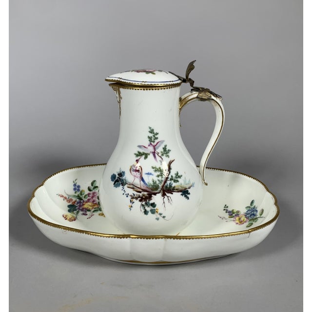 Covered Porcelain Water Jug ​​from Sèvres, 1757 For Sale - Image 15 of 15