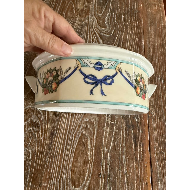 Ceramic 1990s Villeroy Boch Castellina Covered Casserole Dish Citta Campagna Floral Fruit Tureen For Sale - Image 7 of 9