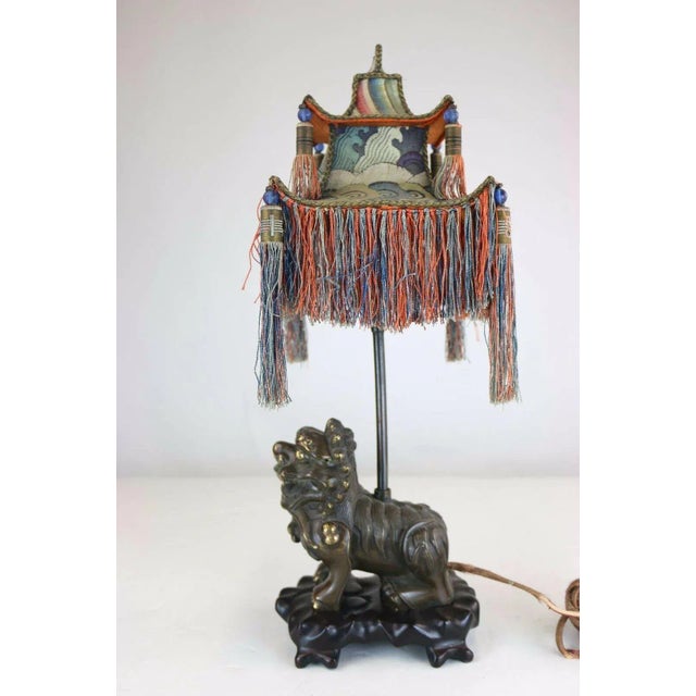 Rare Exotic 1920s Chinoiserie Lamp of Tasseled Pagoda Shade with Foo Dog Base For Sale - Image 4 of 9