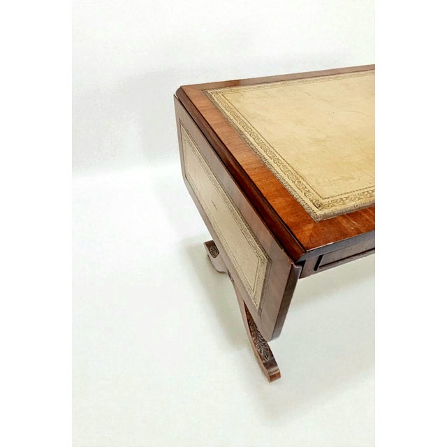 Large Vintage Extendable Coffee Table in Mahogany and Green Leather from Bevan Funnell Ltd., 1970s For Sale - Image 3 of 8