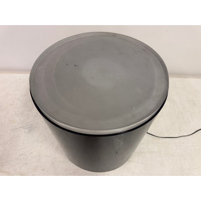 1980s Illuminated Acrylic Drum Table by Karl Springer, 1980s For Sale - Image 5 of 12