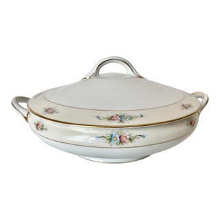 Vintage Noritake Nippon "The Sedan" Hand-Painted Round Covered Vegetable Nippon Hand Painted M Wreath For Sale