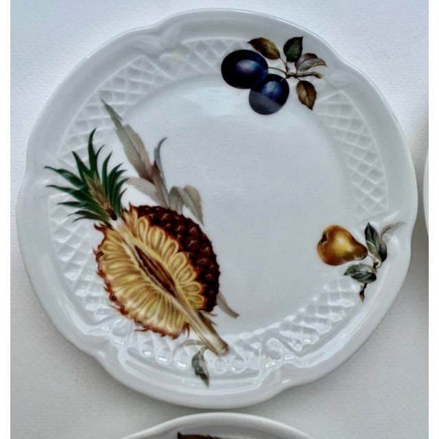 1990s Louis Lourioux, Berry Haute Porcelaine Plates - Set of 6 For Sale - Image 9 of 18