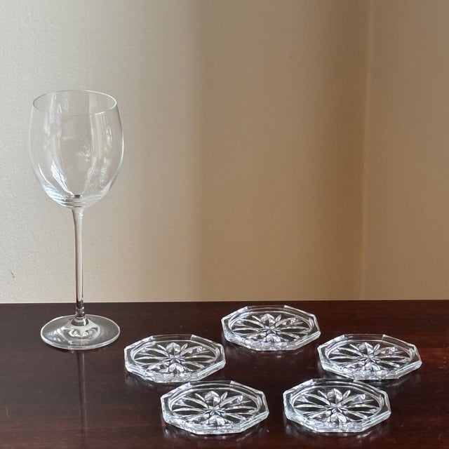 Transparent Vintage Mid-20th Century Pressed Glass Starburst Coasters – Set of Five For Sale - Image 8 of 8
