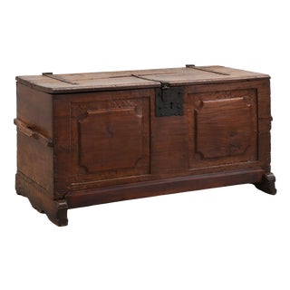 Flemish Oak Blanket Chest with Panelled Front and Iron Lock, 1825 For Sale