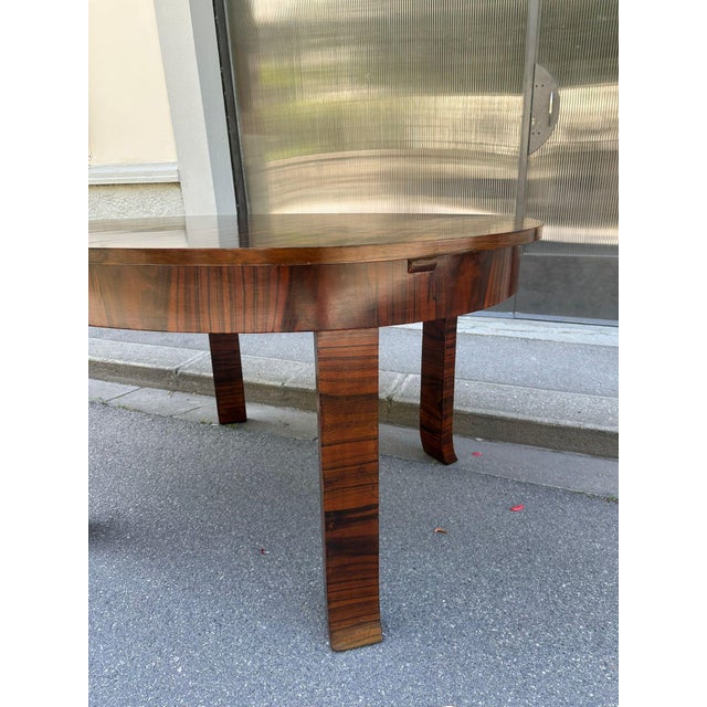 Extendable Oval Table in Zebrano Wood and Briar, 1930s, in Flawless conditions. Designed 1920 to 1949