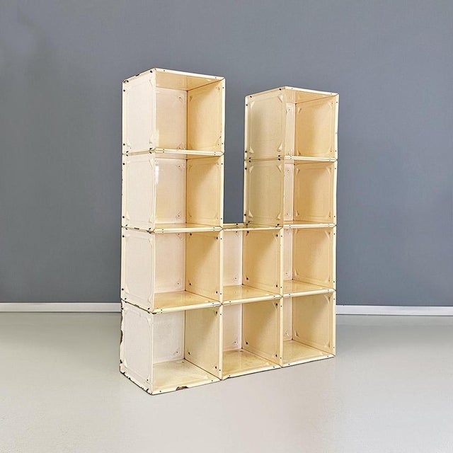 Italian Modern White Metal Supporting Bookcase, 1970s For Sale - Image 14 of 18