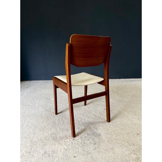 Vintage Dutch Chairs from MCM, 1960s, Set of 2 For Sale - Image 10 of 18
