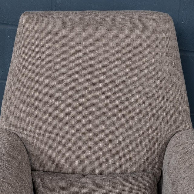 Gray 20th Century Italian Armchairs Attibuted to Gigi Radice for Minotti, 1960s, Set of 2 For Sale - Image 8 of 18