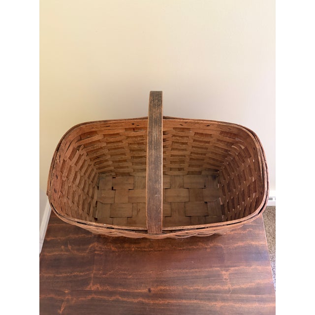 Wood Antique Early 20th Century American Splint Oak Gathering Basket For Sale - Image 7 of 8