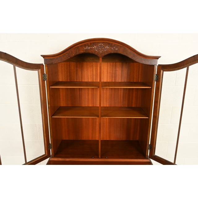 Romweber French Provincial Louis XV Carved Walnut and Burl Wood Breakfront Bookcase Cabinet, Circa 1930s For Sale - Image 9 of 18