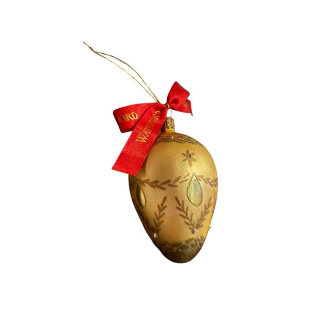 Traditional Waterford Holiday Heirlooms Charlemont Gold Egg Ornament 2001 For Sale - Image 3 of 4