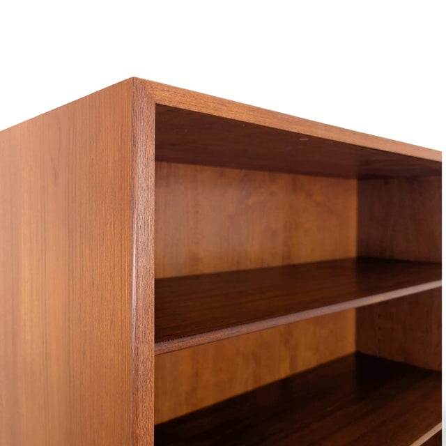 Brown Teak Bookcase by Børge Mogensen for Søborg Møbelfabrik, 1960s For Sale - Image 8 of 11
