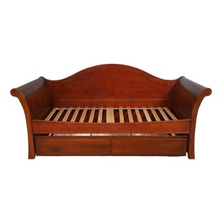 Stanley Day Bed W. Pull Out Trundle Bed For Sale