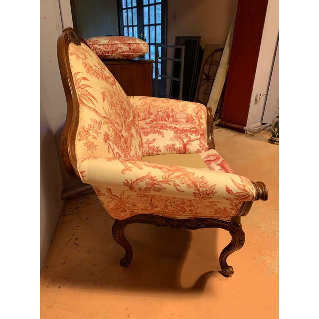 Vintage French style sette with Chinese toile red and cream upholstery fabric. Year unknown possibly around 1940s? Nice...