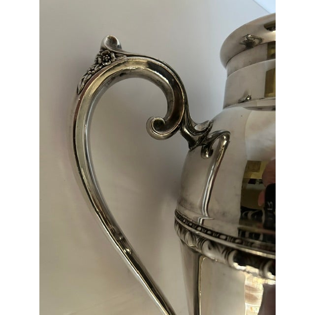1930s 1930s Art Deco Wm Rogers & Sons Silverplate Cocktail Shaker #1768 For Sale - Image 5 of 6