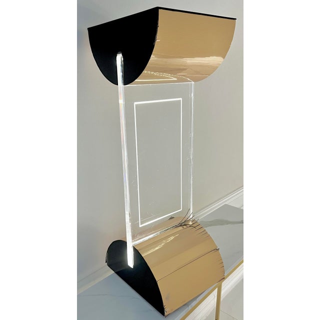 1980s La Strada, Pierre Cardin Style, Lighted Lucite Stand Pedestal Mood Floor Lamp For Sale - Image 12 of 12