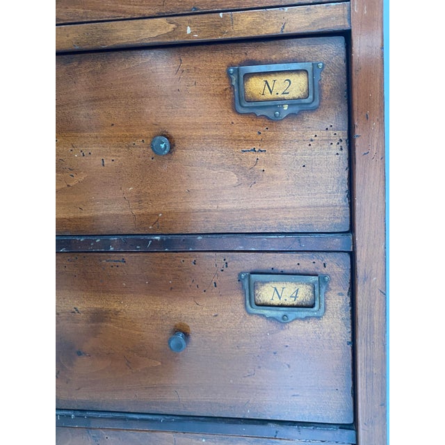 English Style Chest of Drawers in Walnut, 1900s For Sale - Image 4 of 10
