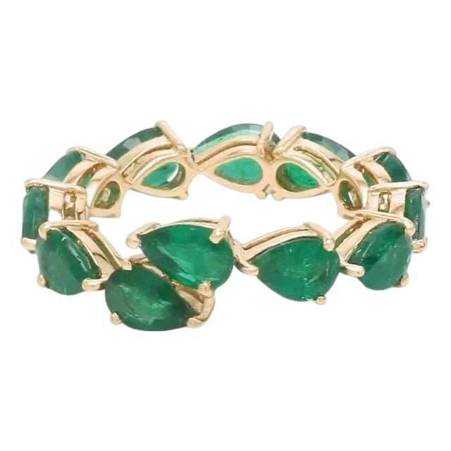 Natural 3.90 CTS Zambian emerald snake band ring in 18k gold For Sale