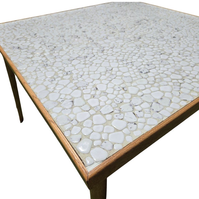White 60's Mid-Century Modern Martz Style Mosaic Ceramic Tile Accent Table With Irregular Pebble Luster For Sale - Image 8 of 18