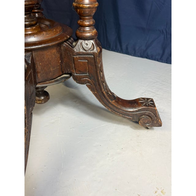 Victorian-Era Octagonal Burr Walnut Centre Table, 1900 For Sale - Image 13 of 15