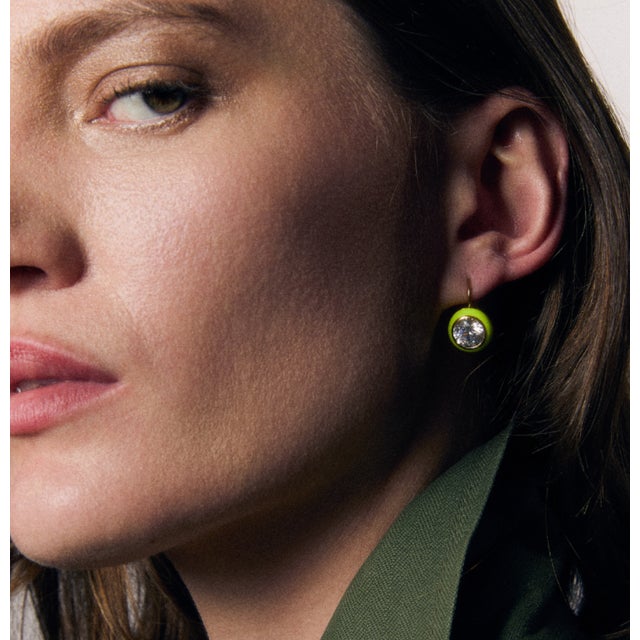 A touch of palette play for your ears. Drops of easy elegance that sparkle like real diamonds. These comfortable leverback...