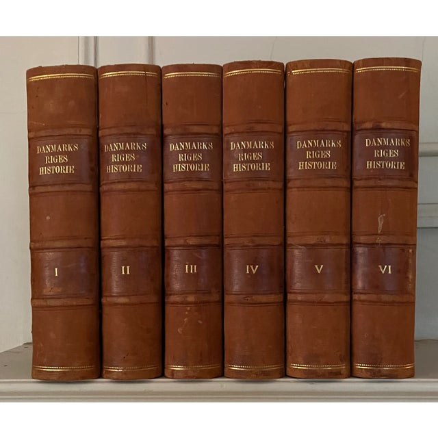 Fine Leather Bindings / Books - History of the Kingdom of Denmark - Danmarks Riges Historie - 6 Volumes For Sale - Image 4 of 14