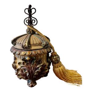 Baroque Decorative Urn