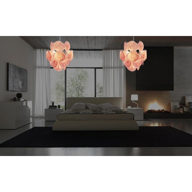Vintage Italian Murano Chandelier with 24 Pink Disks, 1978 For Sale - Image 4 of 17