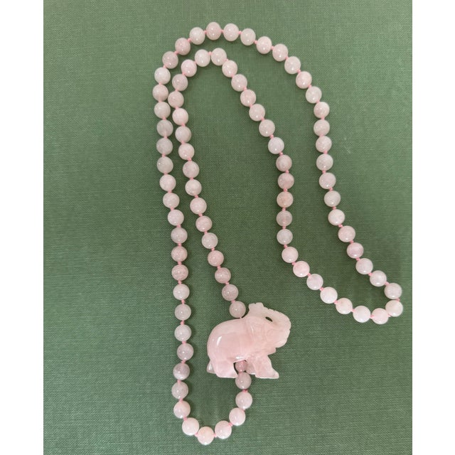 1980s Long Vintage Rose Quartz Knotted Necklace With Carved Elephant For Sale - Image 5 of 5
