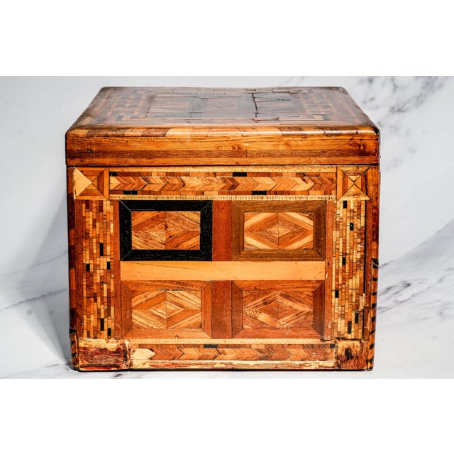 Impressive Large Inlaid Wood Pattern Antique Victorian 19th Century Box With Key Home Decor For Sale - Image 11 of 15