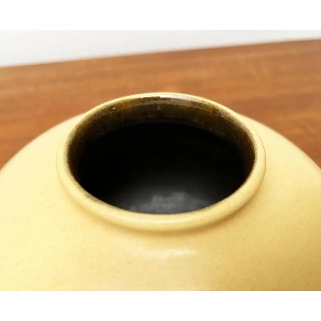 Vintage West German Pottery WGP Vase from Bay, 1970s For Sale - Image 11 of 12