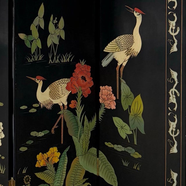 1980s Vintage Chinese Carved Four-Panel Screen in Polychrome Lacquer For Sale - Image 5 of 6