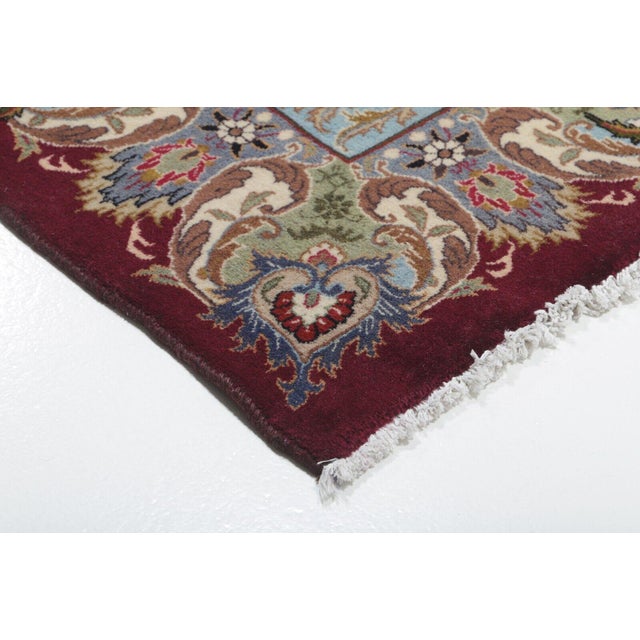Vintage Middle Eastern Rug in Wool For Sale - Image 5 of 7