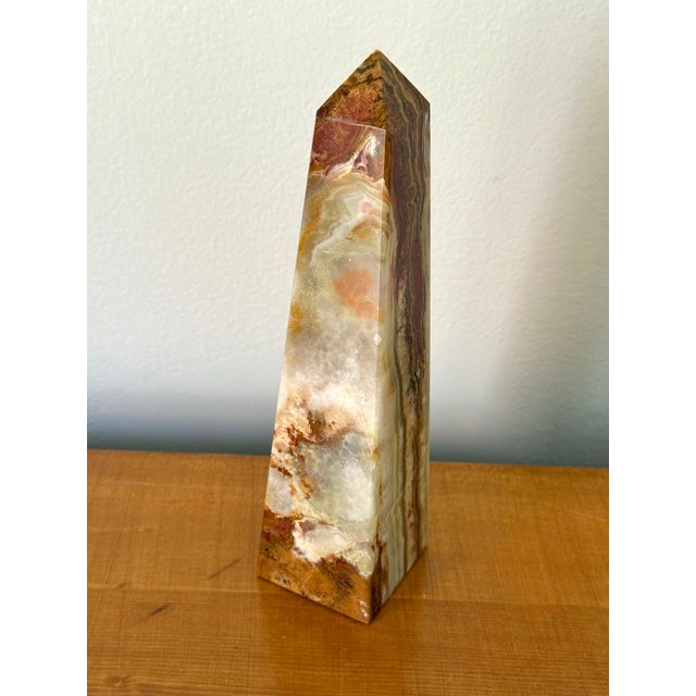 1970s Late 20th Century Neoclassical Solid Onyx Marble Green and Brown Obelisk For Sale - Image 5 of 8