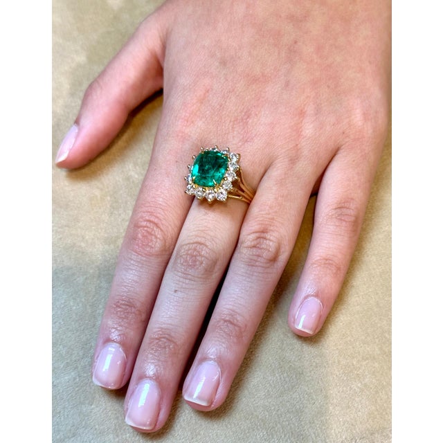 Early 20th Century AGL Certified 3.85 Ct Colombian Minor Traditional Emerald & Diamond Ring 18KYG, Size 8.75 For Sale - Image 14 of 18
