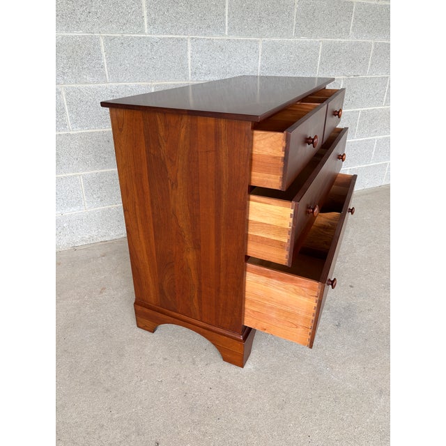 Late 20th Century Ethan Allen American Impressions 4 Drawer Cherry Bachelor Chest - (224) For Sale - Image 5 of 12