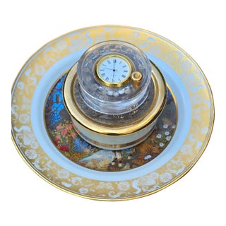 Vintage Crystal Quartz Gold-Tone Accent Desk Clock With Porcelain Decorative Plate For Sale