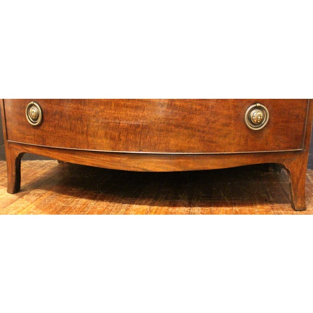Wood Circa 1790 George III Period English Bowfront Bachelor's Chest For Sale - Image 7 of 8