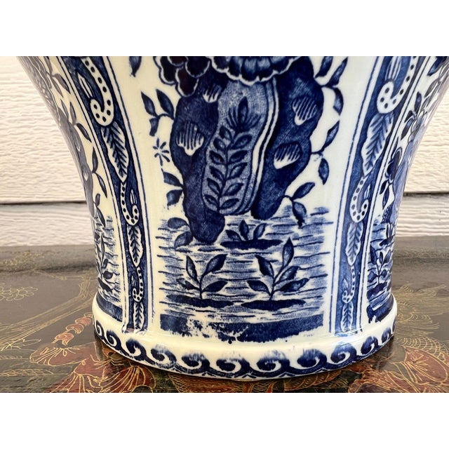 Vintage Large Delft Ginger Jar Vase Blue & White Floral Royal Sphinx Lidded Urn For Sale - Image 12 of 18