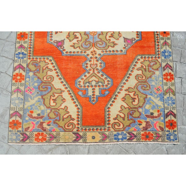 Distressed Area Rug Hand Knotted Colorful Oushak Medallion ... (640 x 640 Pixel)