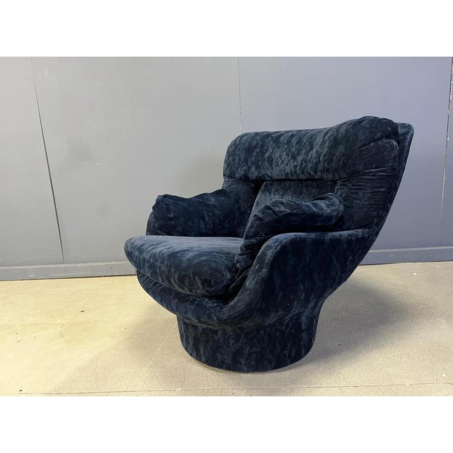 Blue Blue Velvet Karate Lounge Chair by Michel Cadestin, France, 1970s For Sale - Image 8 of 11